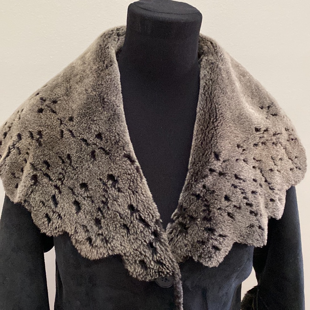 Unique And Stylish Shearling Winter Coat - image 2